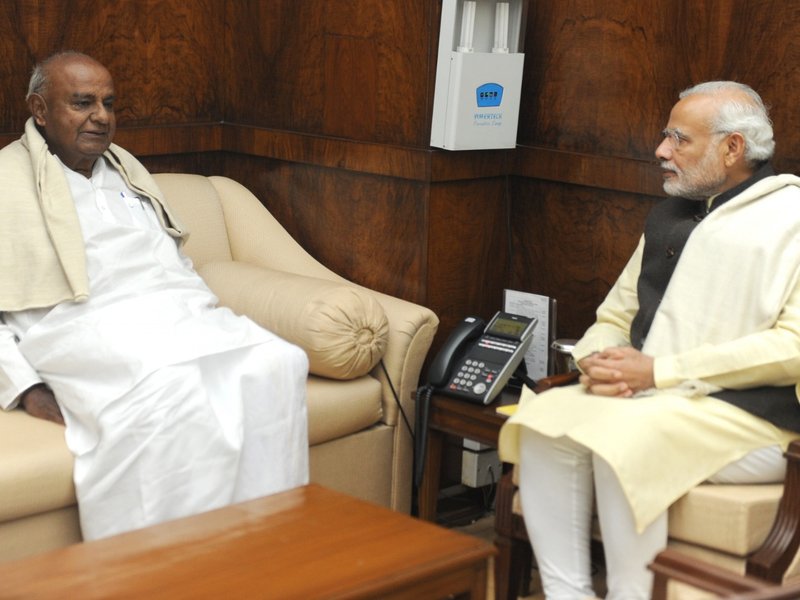 Widely respected for his statesmanlike approach: PM Modi greets Deve Gowda on his birthday