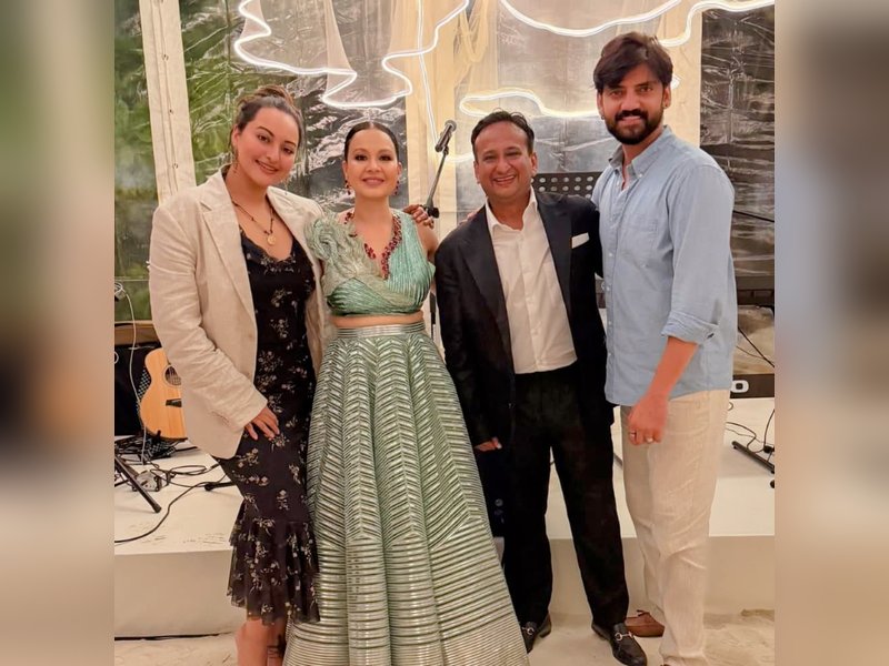 Sonakshi Sinha & Zaheer Iqbal reunite with old friends during their Maldives getaway