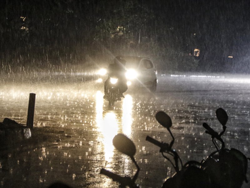 Heavy rain, hailstorm, and strong winds lash Delhi-NCR (File Photo)