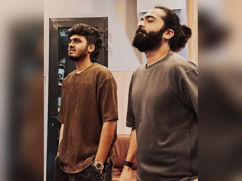 Simbu to jointly sing a song with Sai Abhyankar in #STR49