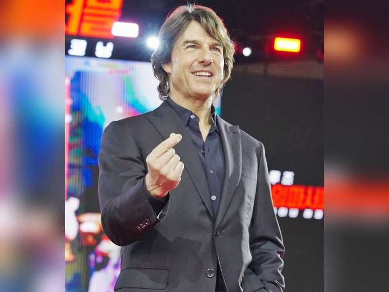 Tom Cruise on his viral method of enjoying popcorn during movies	