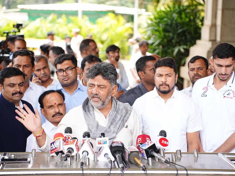 K'taka Dy CM Shivakumar says Parameshwara gifted money but never asked Ranya Rao to carry out gold smuggling