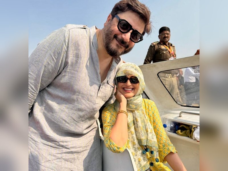 Here’s why Sonali Bendre calls husband Goldie Behl ‘irritating’ 