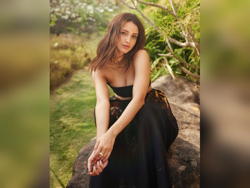 Triptii Dimri shares her biggest professional update; Replaces this Bollywood diva in her next