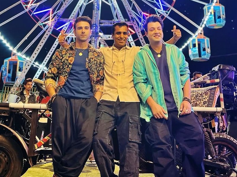 Pulkit Samrat, Varun Sharma & Shalini Pandey commence the Kasol leg of 'Rahu Ketu'	