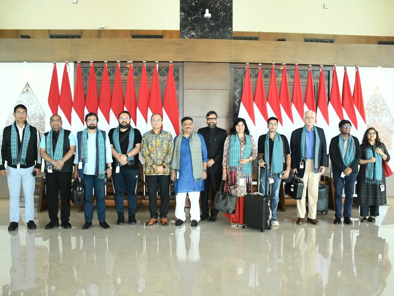 Indian delegation arrives in Indonesia after successfully concluding Singapore visit