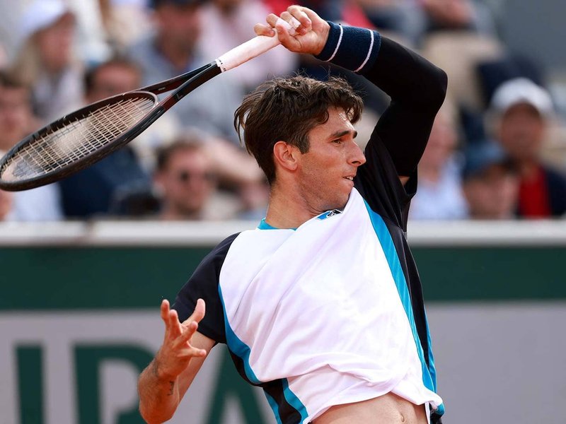 Italian qualifier sMatteo Gigante tuns Tsitsipas, reaches third round of the French Open men's singeles at Roland Garros