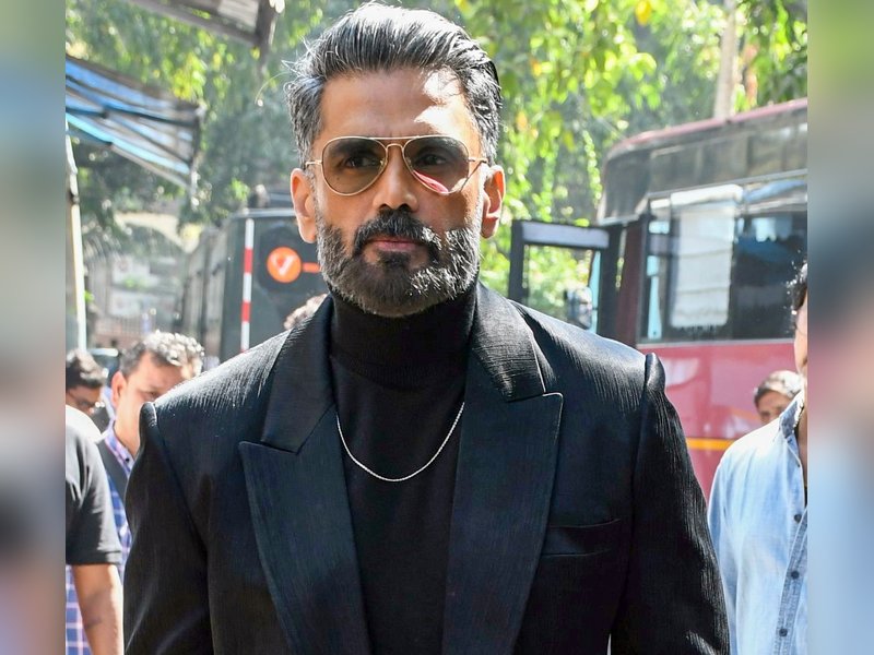Suniel Shetty calls Paresh Rawal 'wonderful human being' amidst 'Hera Pheri 3' row