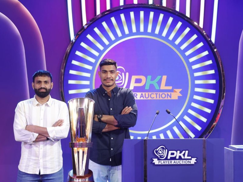 Record-breaking Shadloui shines at Player Auction; bags over INR 2 crore bid in Player Auction for Pro Kabaddi League (PKL) Season 12 in Mumbai on Saturday. Photo credit: PKL