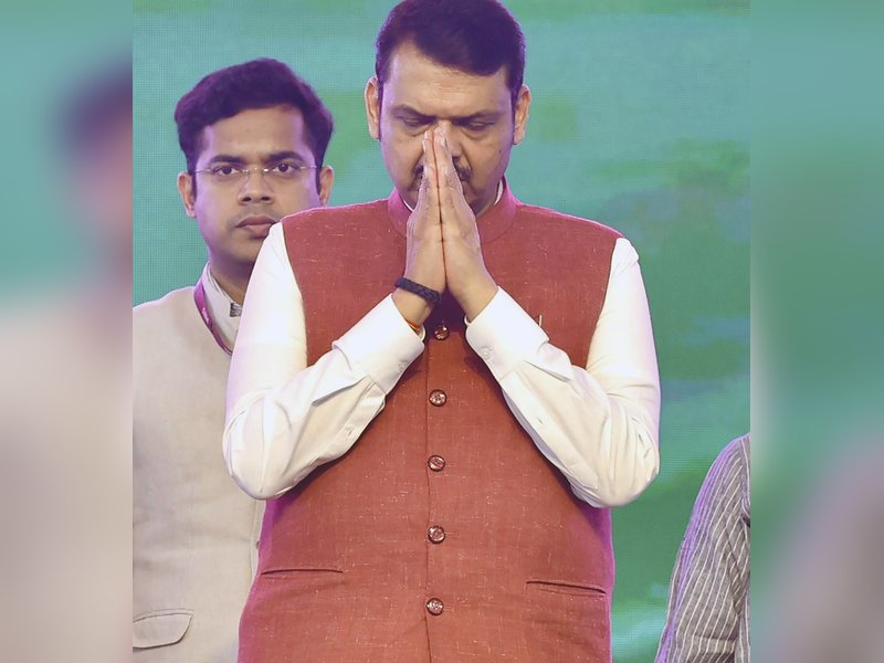 CM Fadnavis pays tribute to Gopinath Munde on his 11th death anniversary