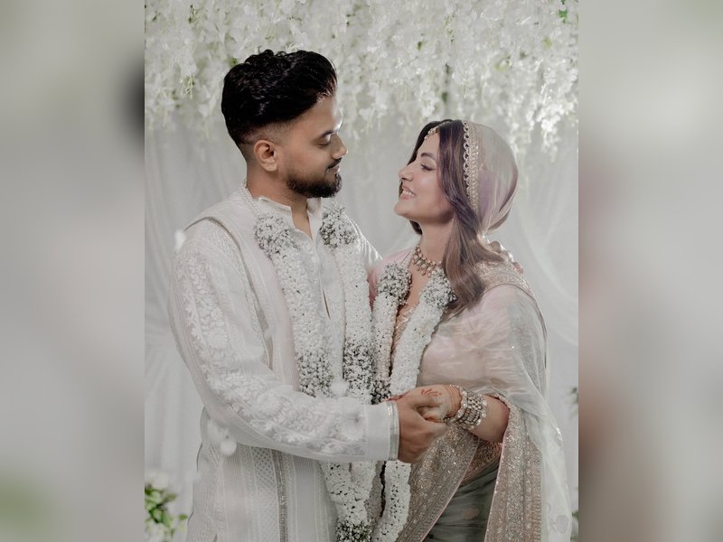 Hina Khan ties nuptial knot with long-time partner Rocky Jaiswal