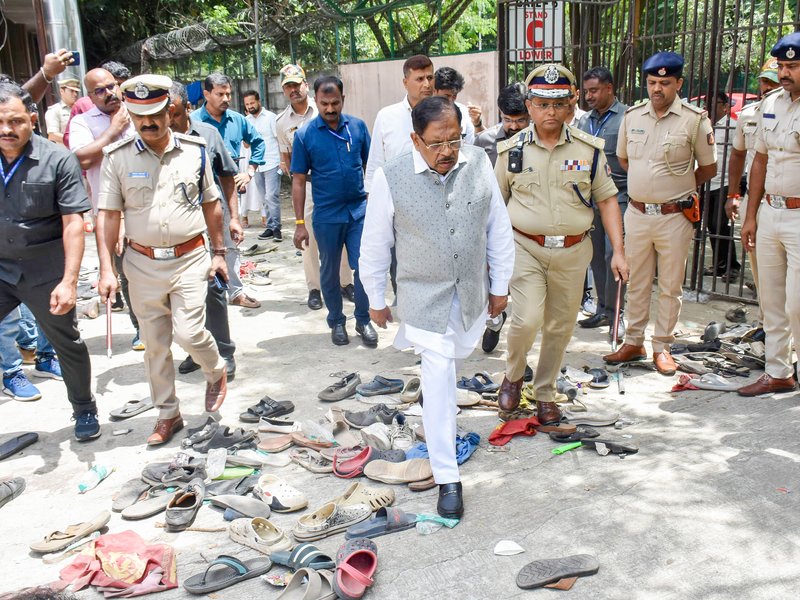 Fans killed in Bengaluru stampede: Ex-IPL chief slams RCB, State Govt for criminal negligence