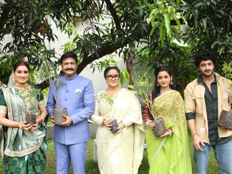 'Rishto Se Bandhi Gauri' cast performs tree plantation on World Environment Day 