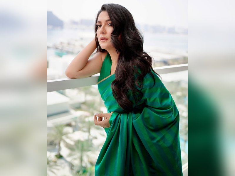 Mini Mathur & Kabir Khan enjoy a fun road trip with son Viviaan amidst nature