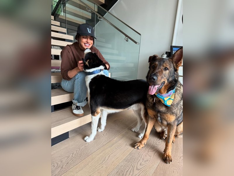 Priyanka Chopra’s ‘quick trip home’ turns into fun session 