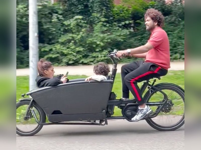 Vignesh Shivan thanks the universe on 11 years of marital bliss with Nayanthara	