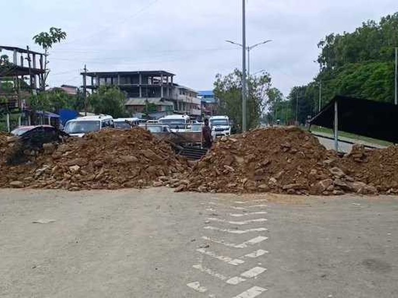 Curfew, shutdown cripple normal life in Manipur's valley region