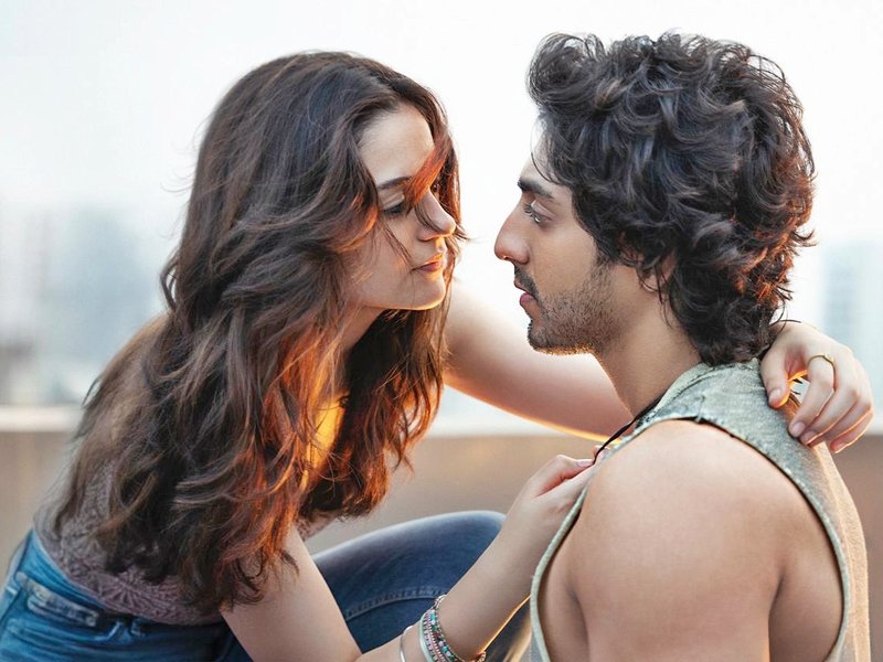 Jubin Nautiyal has a very unique voice that makes romantic songs have more feel: Mohit Suri