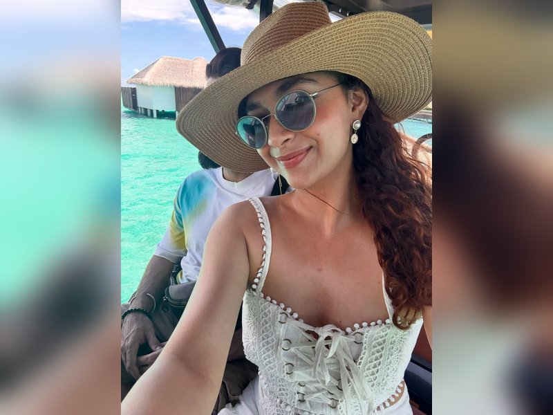 Keerthy Suresh's Maldives Diaries with hubby Antony Thattil is pure couple goals