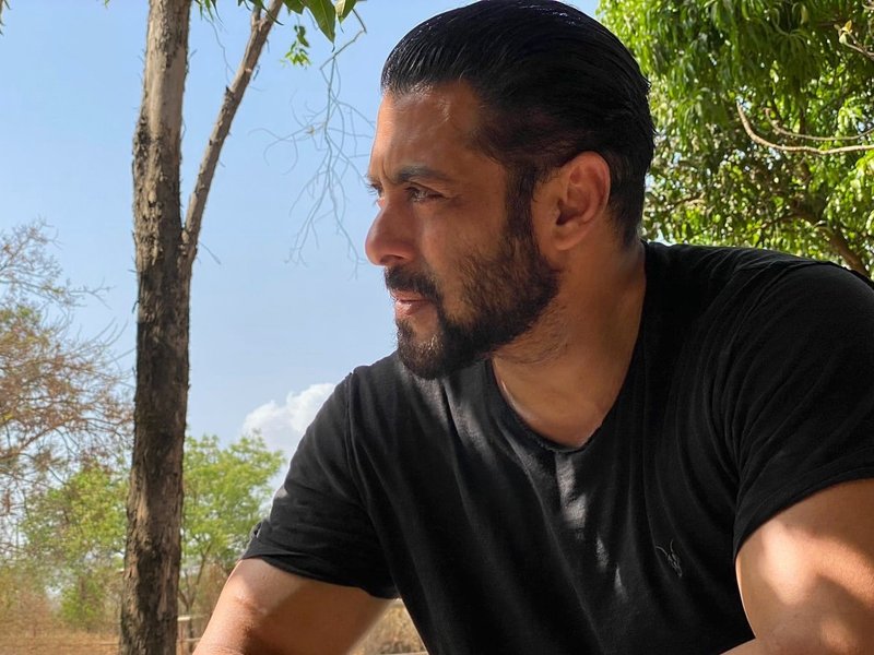 Salman Khan calls off event after Air India's horrific plane crash	