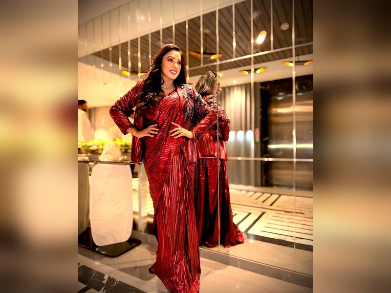 TV celebs Rupali Ganguly, Karan Tacker, Karan Kundrra & others devastated by the Air India crash