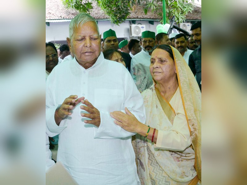 Delhi court frames charges against Lalu Prasad, family in land-for-job case