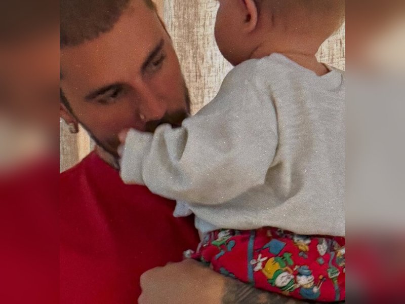 Justin Bieber shares new pictures of baby with concealed face