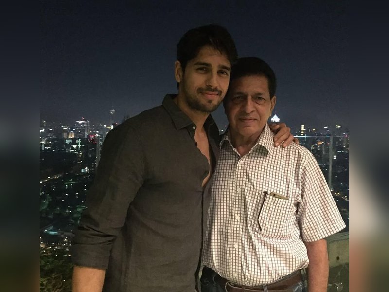 Sidharth Malhotra shares Father's Day wish for his first hero & his silent guide