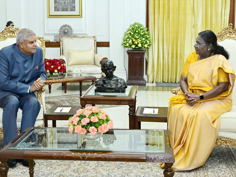 President Murmu accepts Jagdeep Dhankhar's resignation