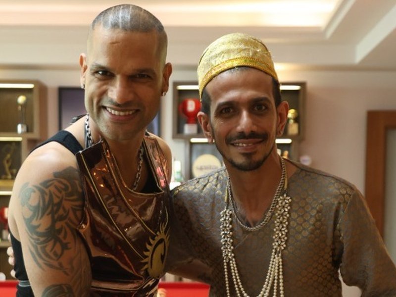 'Ek maha-yudh': Dhawan, Chahal dressed as kings, leaving netizens to guess their next move (Credit: Shikhar Dhawan/Instagram)