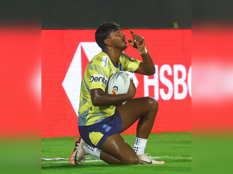 Javed Hussain leads from front as Hyderabad Heroes continue winning streak in the Rugby Premier League (RPL) Season 1 at the Shahaji Raje Bhosale Sports Complex (Andheri Sports Complex), in Mumbai on Saturday evening. Photo credit: RPL