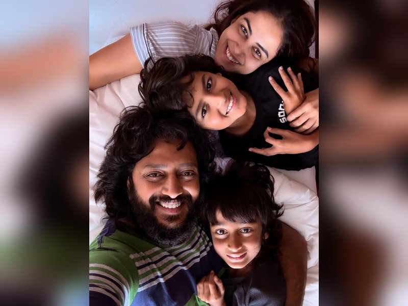 Here’s how Genelia Deshmukh left husband Riteish Deshmukh beaming with pride and joy