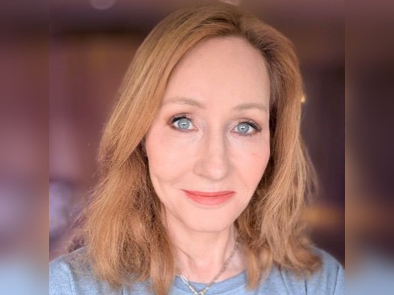 J.K. Rowling comes out in support of ‘Harry Potter’ series