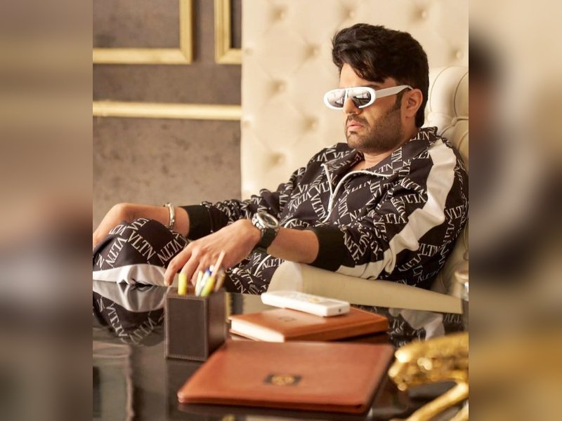 Maniesh Paul celebrates 3 years of Jugjugg Jeeyo: 'A film very close to my heart'	