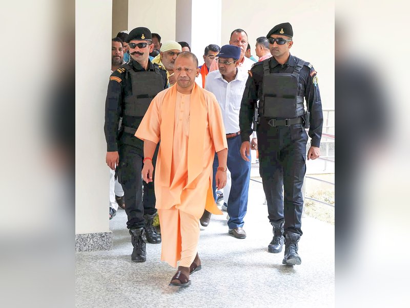 सीतापुर अग्निकांड का सीएम योगी ने लिया संज्ञान, प्रदान की त्वरित राहत