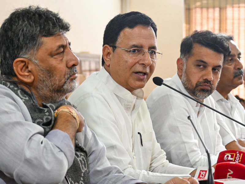 Congress infighting: Shivakumar camp asserts for leadership change in Karnataka