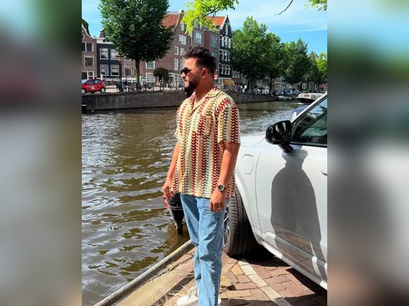 M S Dhoni will play for one more year and is coming to Chennai again, says Suresh Raina ( Photo Credit: Suresh Raina Instagram)