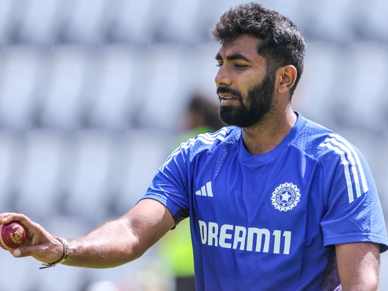 3rd Test: Bumrah replaces Prasidh as England elect to bat first against India