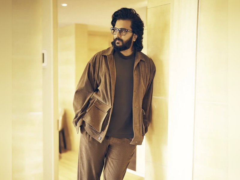 Riteish Deshmukh begins filming for 'Masti 4' in London