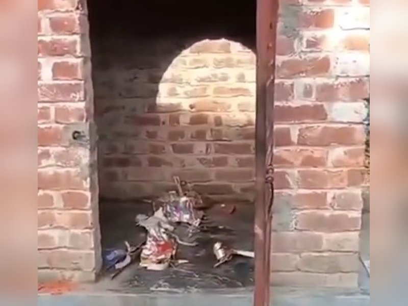 Bangladesh: Awami League says 'armed BNP goons' attack Hindu man, temples