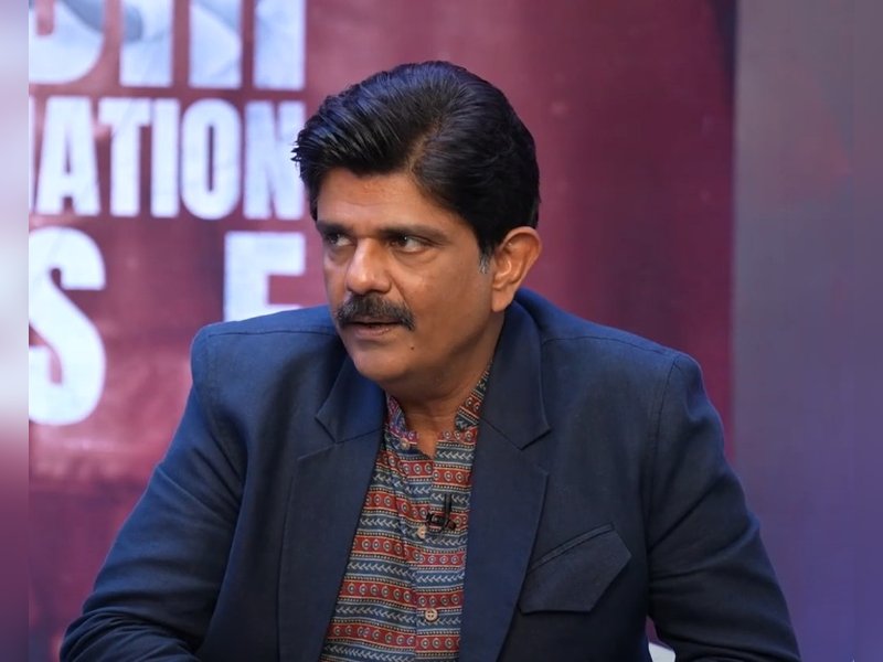 Amit Sial, who plays D.R. Kaarthikeyan, reflects on the atmosphere in India during Rajiv Gandhi’s assassination