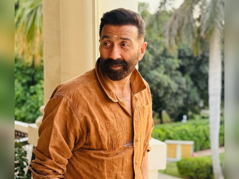 Sunny Deol spends weekend watching 'favourites' Sinner, Swiatek 'take the crown' at Wimbledon 