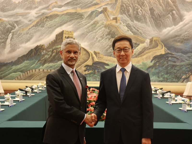 EAM Jaishankar meets Chinese Vice President, stresses 'mutually beneficial' outcomes through normalised ties