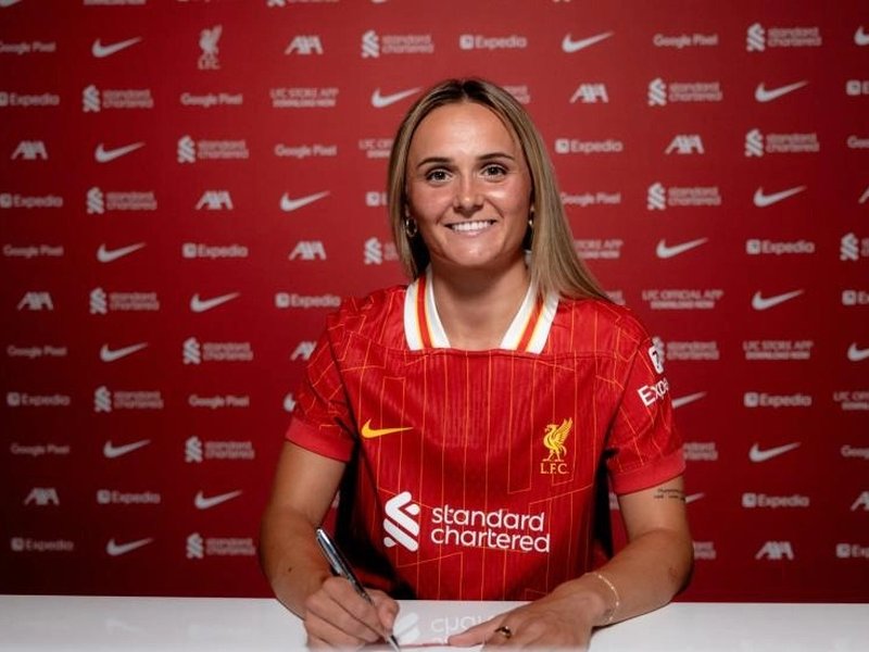 WSL: Sam Kerr joins Liverpool on permanent transfer