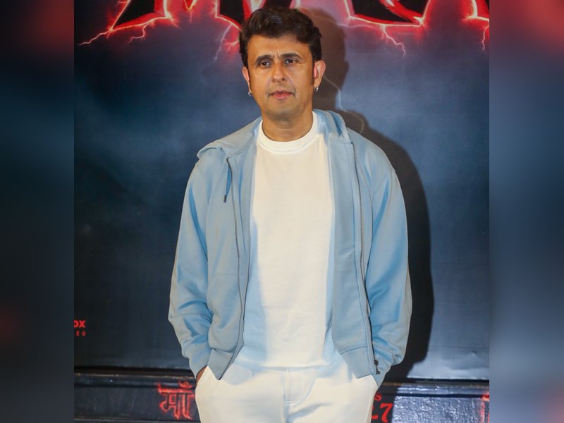 Sonu Nigam remembers mentor Gulshan Kumar after 'Dil Pe Chalai Churiyaan (Trending) release