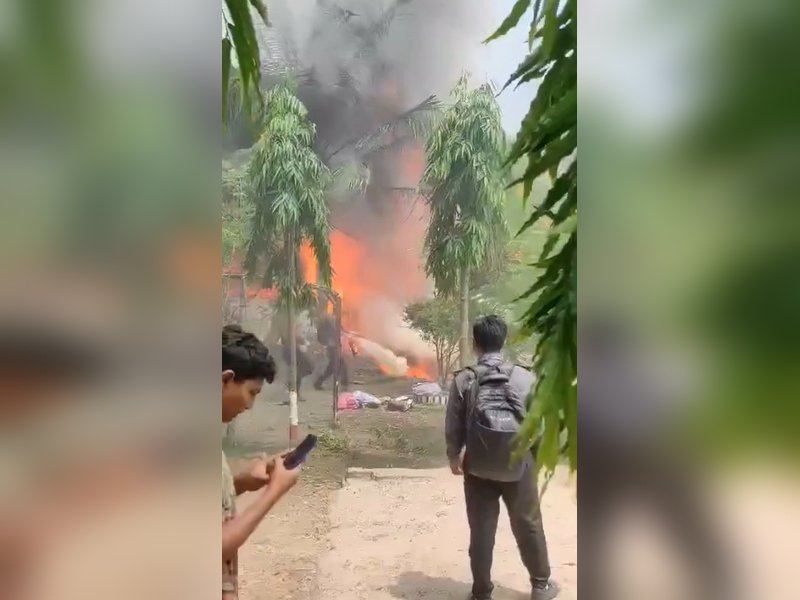 B'desh: Awami League's student wing slams interim govt over inadequate medical supply to plane crash victims