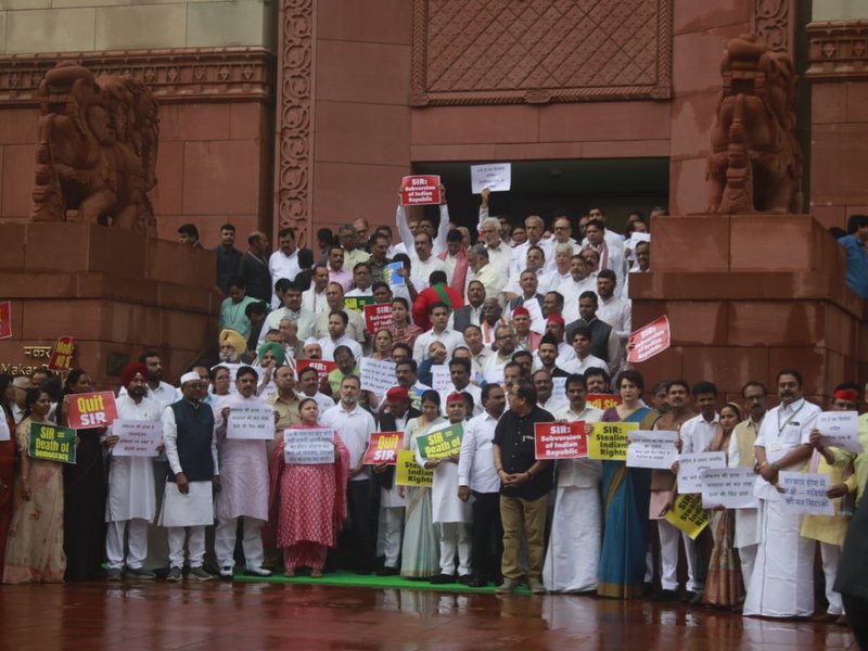 Opposition stages protest outside Parliament over Bihar SIR