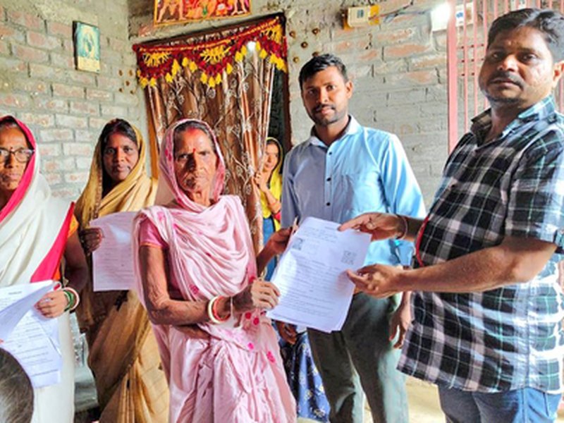 Dead, duplicates, and gone: Why are some leaders fighting to keep them in Bihar’s voter list?