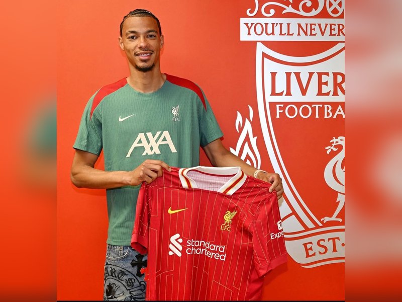 Liverpool completes signing of Frankfurt forward Ekitike