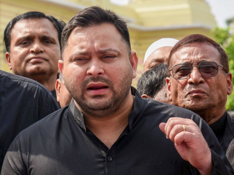 Tejashwi's call for boycotting Bihar polls finds resonance, lawmakers train guns at ECI